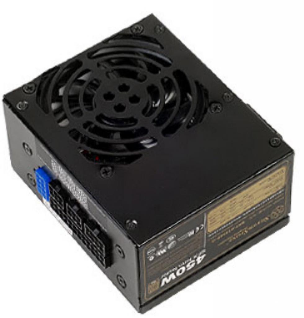 [12/08/2012] SFX-Netzteil: Silverstone bietet voll-modulares Strider ST45SF-G mit 80-Plus-Zertifizierung an (6)