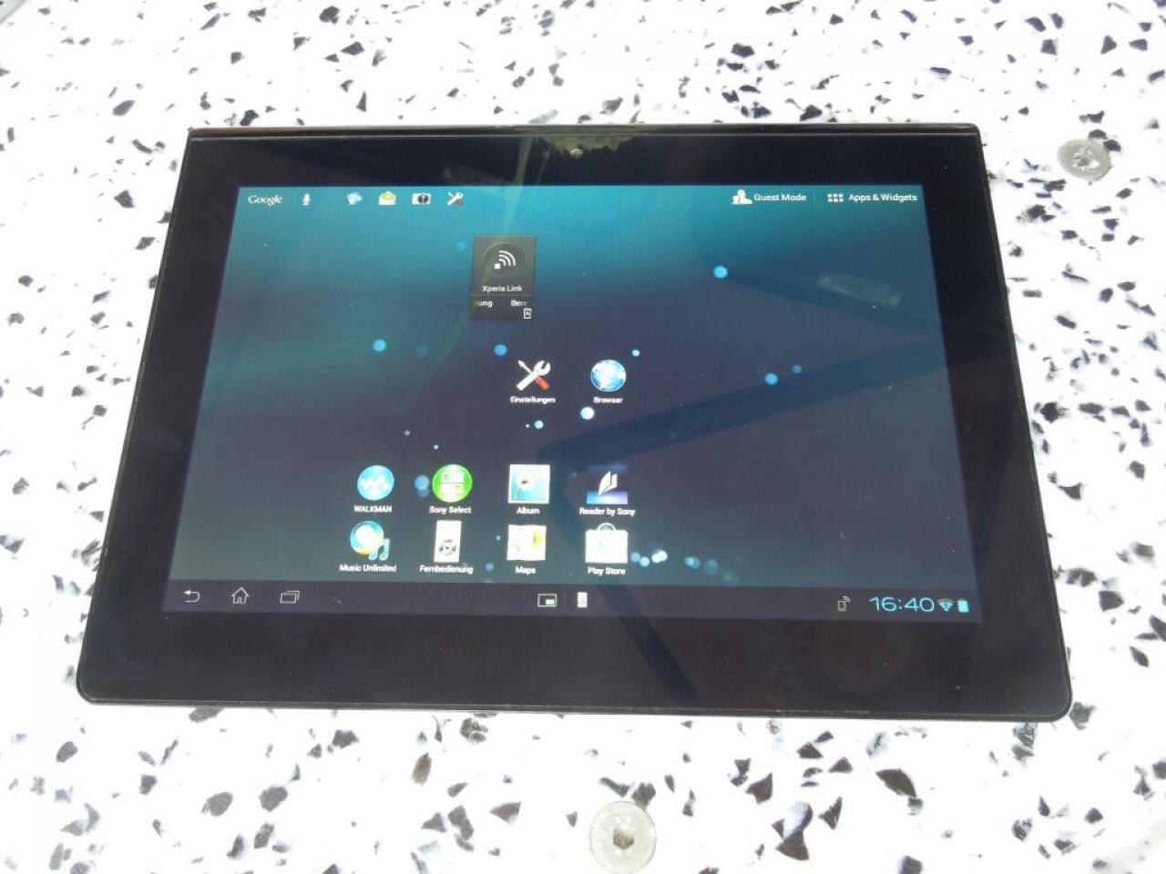 [31/08/2012] Sony Xperia Tablet S - federleichtes Familien-Tablet samt Zubehör im Hands-on-Test (1)