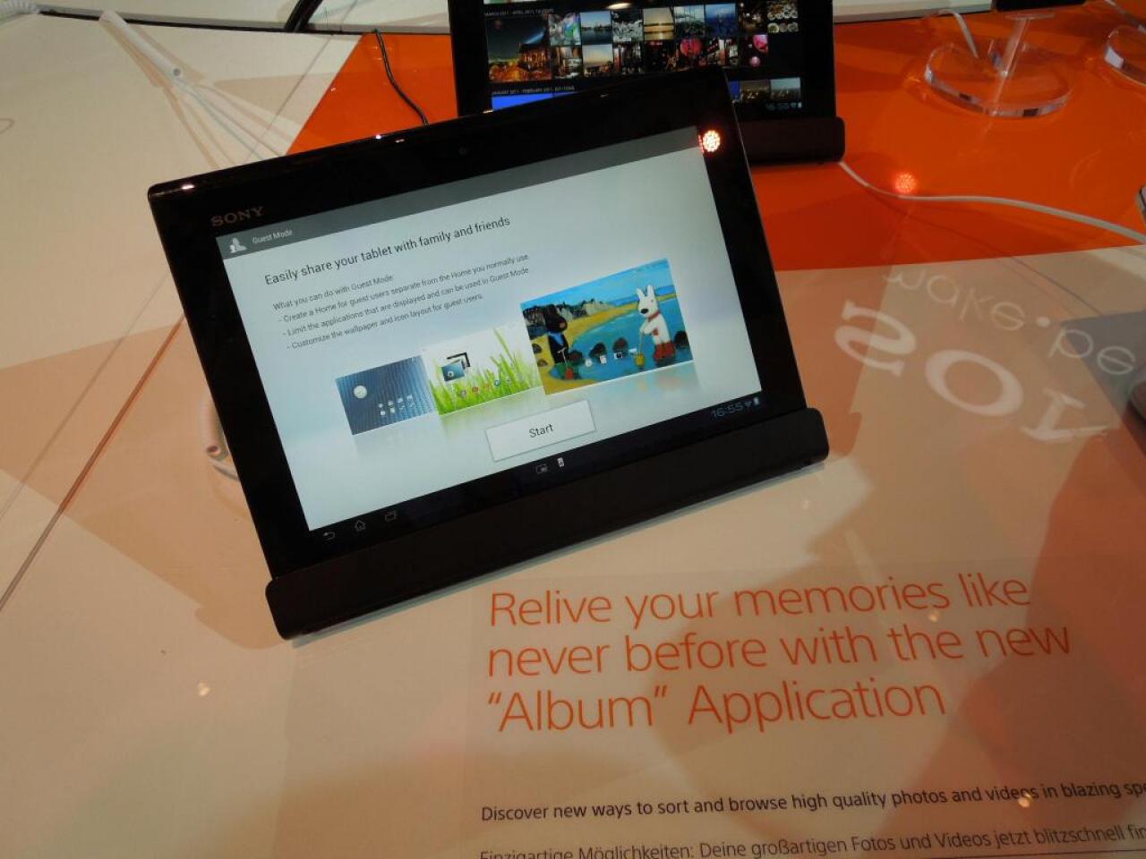 [31/08/2012] Sony Xperia Tablet S - federleichtes Familien-Tablet samt Zubehör im Hands-on-Test (4)