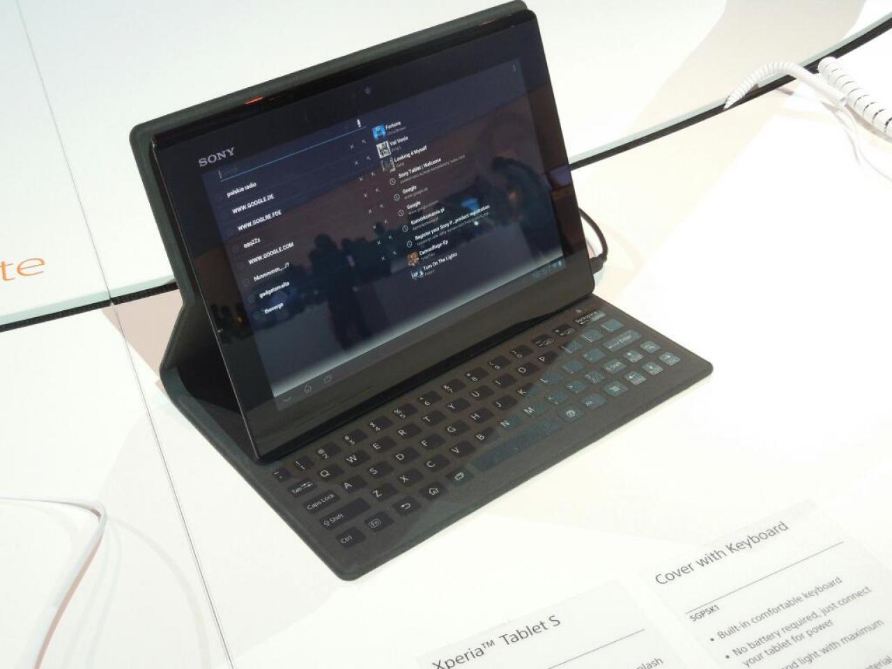 [31/08/2012] Sony Xperia Tablet S - federleichtes Familien-Tablet samt Zubehör im Hands-on-Test (7)