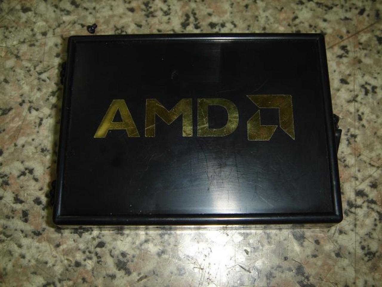 [06/08/2012] Vishera alias FX Next: Erstes Exemplar in freier Wildbahn plus Benchmarks (1)