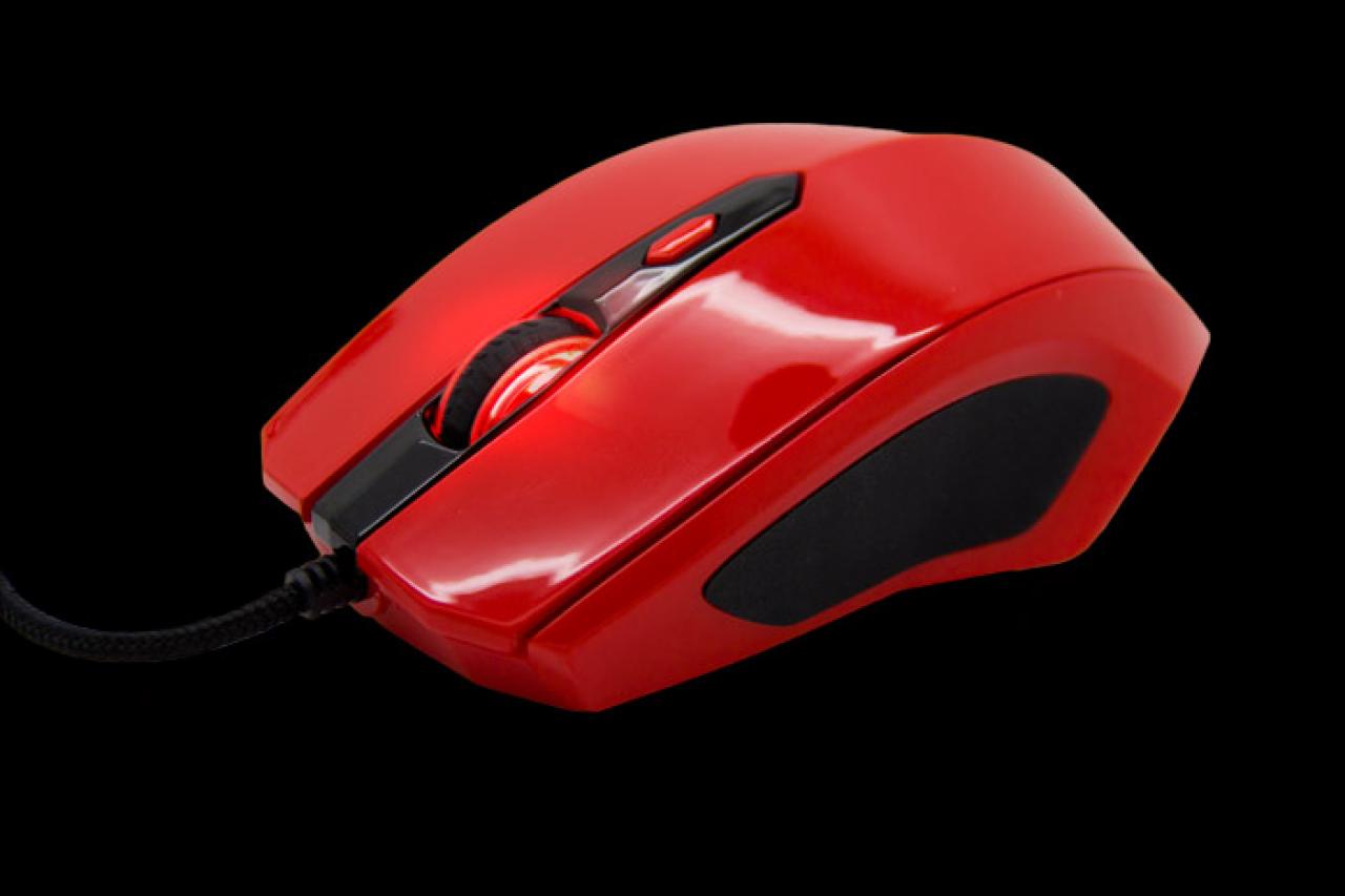 [25/08/2012] Ozone stellt die Gaming-Maus Xenon vor. (4)
