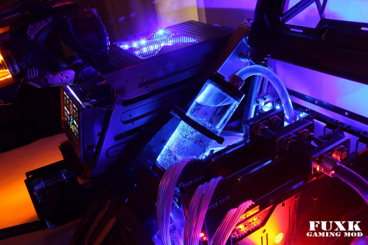 [29/08/2012] Aerocool stellt neues offenes Gehäuse Strike X Air vor (4)