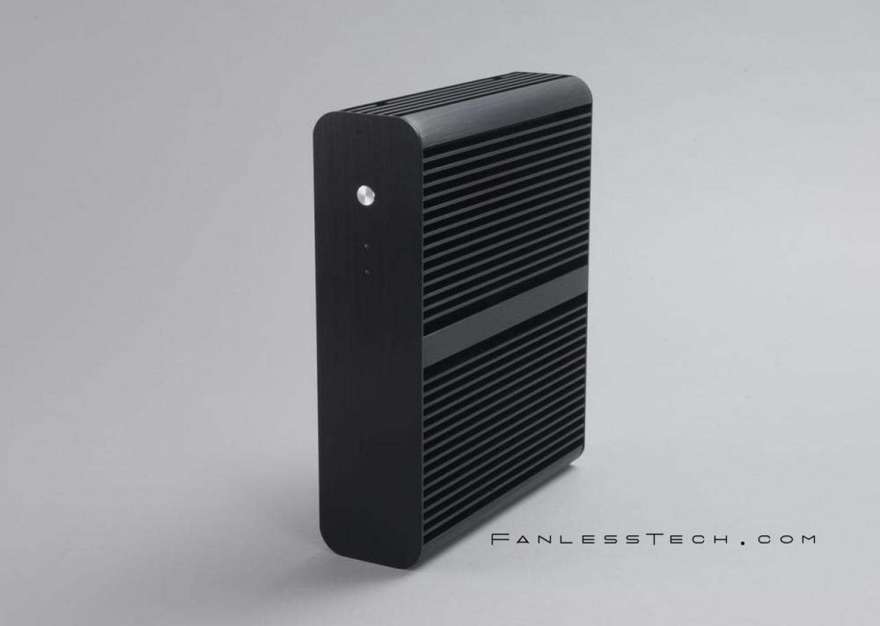 [01/08/2012] Thin-Mini-ITX-Gehäuse: Bilder des Akasa Euler aufgetaucht (2)