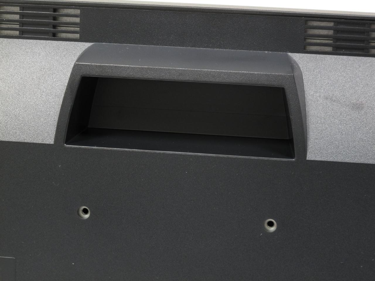 [21/08/2012] Eizo Foris FS2333 - Tragegriff (4)