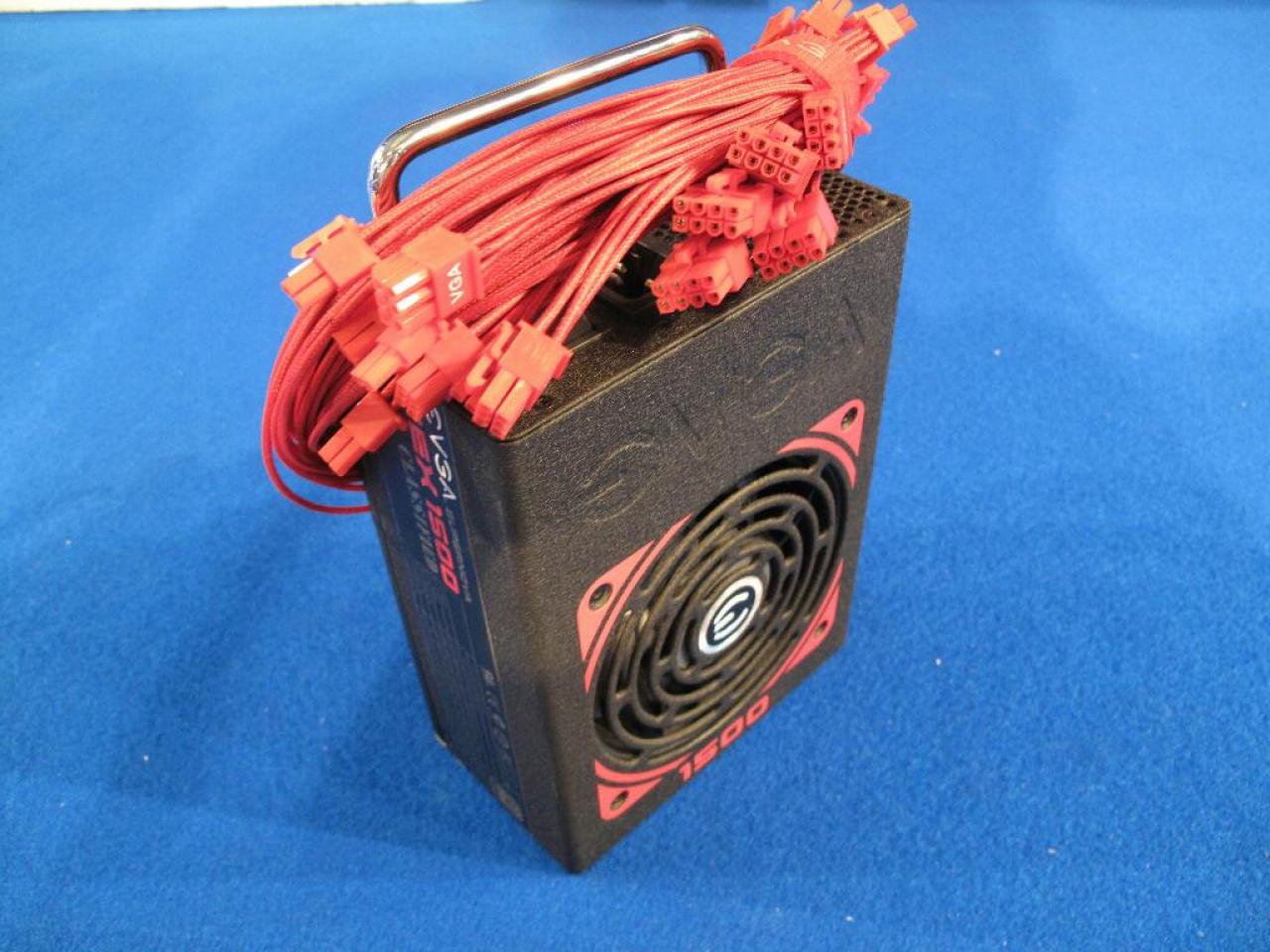 [16/08/2012] EVGA Super Nova: 1500 Watt Netzteil mit Software und USB-Schnittstelle (1)