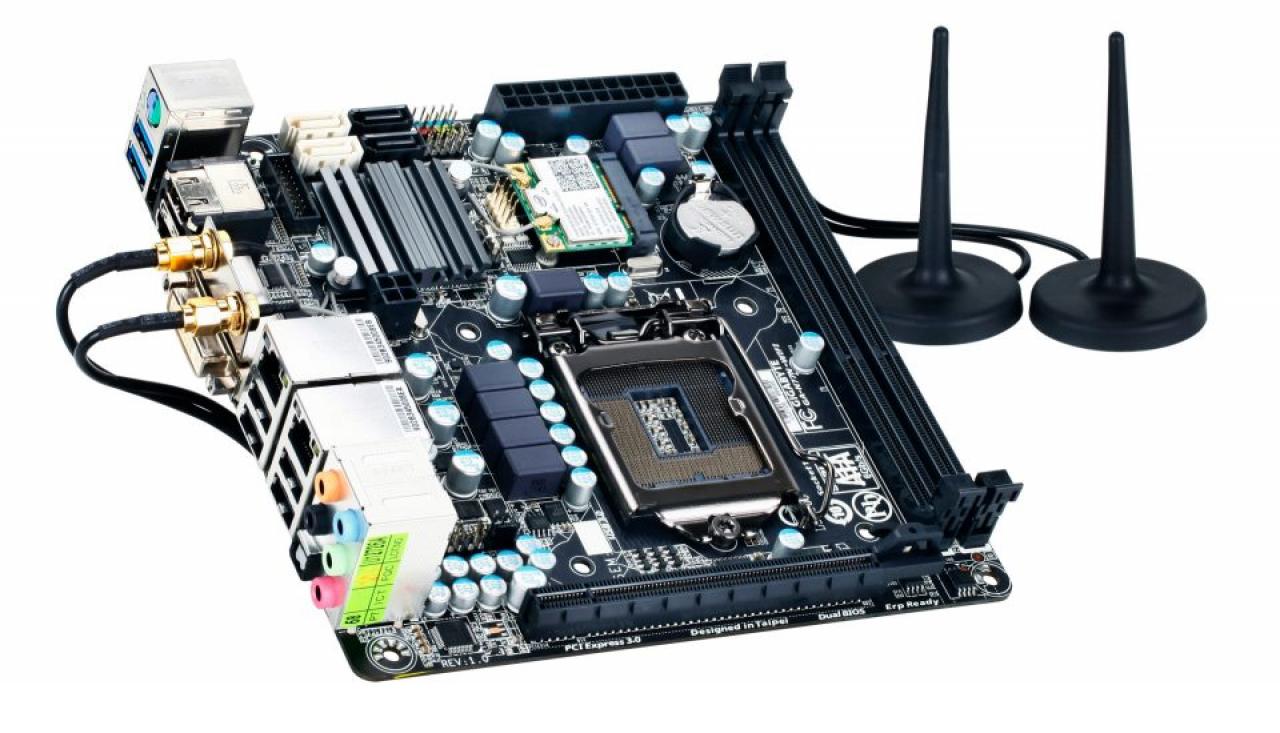 [23/08/2012] Gigabyte H77N-WiFi (2)