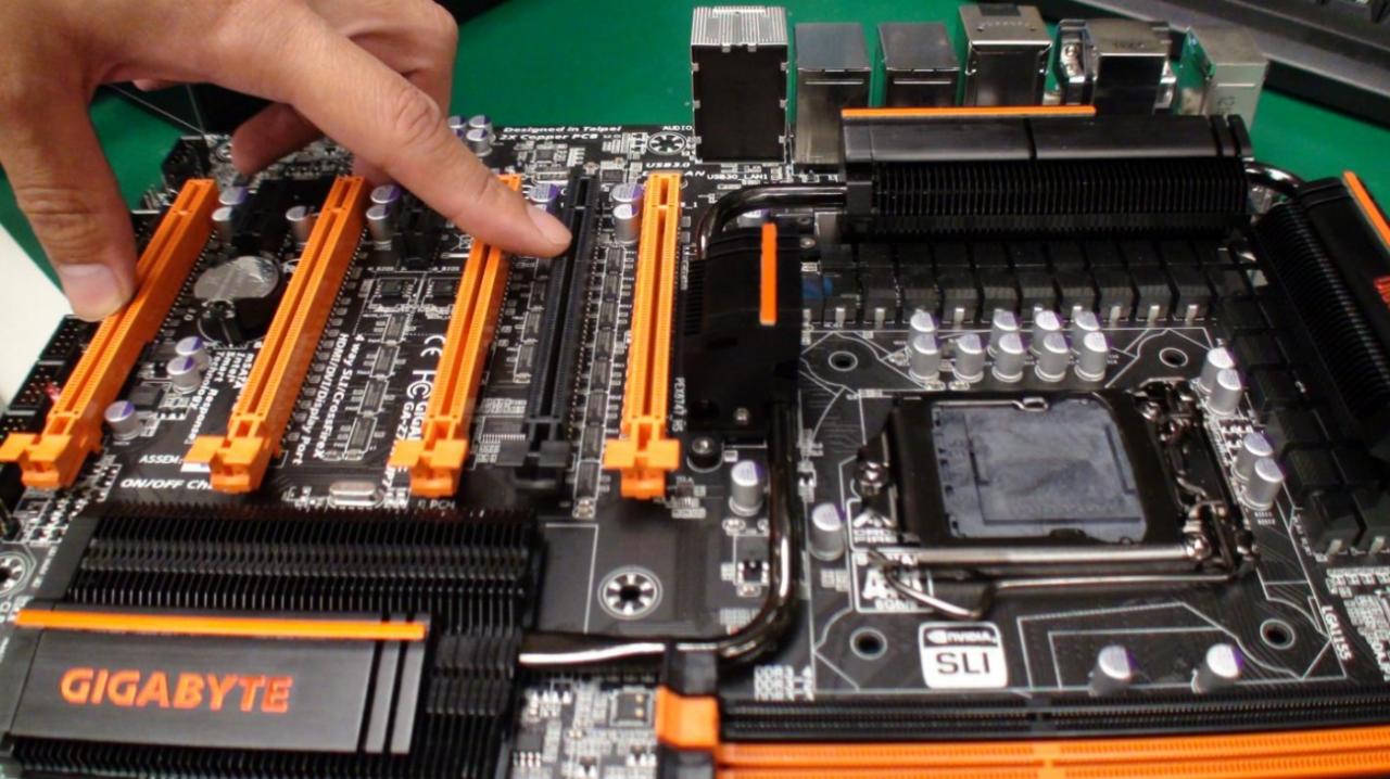 [27/08/2012] Intel Core i7 3770K: Neuer OC Weltrekord mit neuem Motherboard von Gigabyte (3)