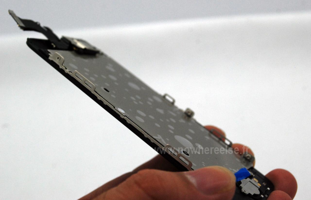 [31/08/2012] iPhone 5: Fotos zeigen A6-SoC, 4-Zoll-Display und LTE-Chip