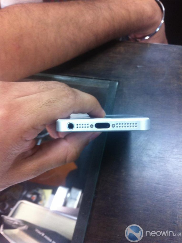 [03/08/2012] iPhone 5: Neue Bilder eines Prototyps