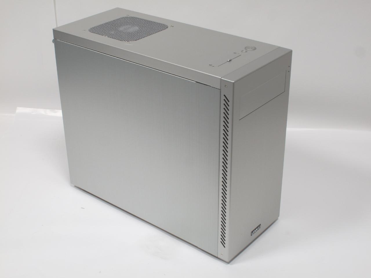 [13/08/2012] Lian Li PC-A55 (3)