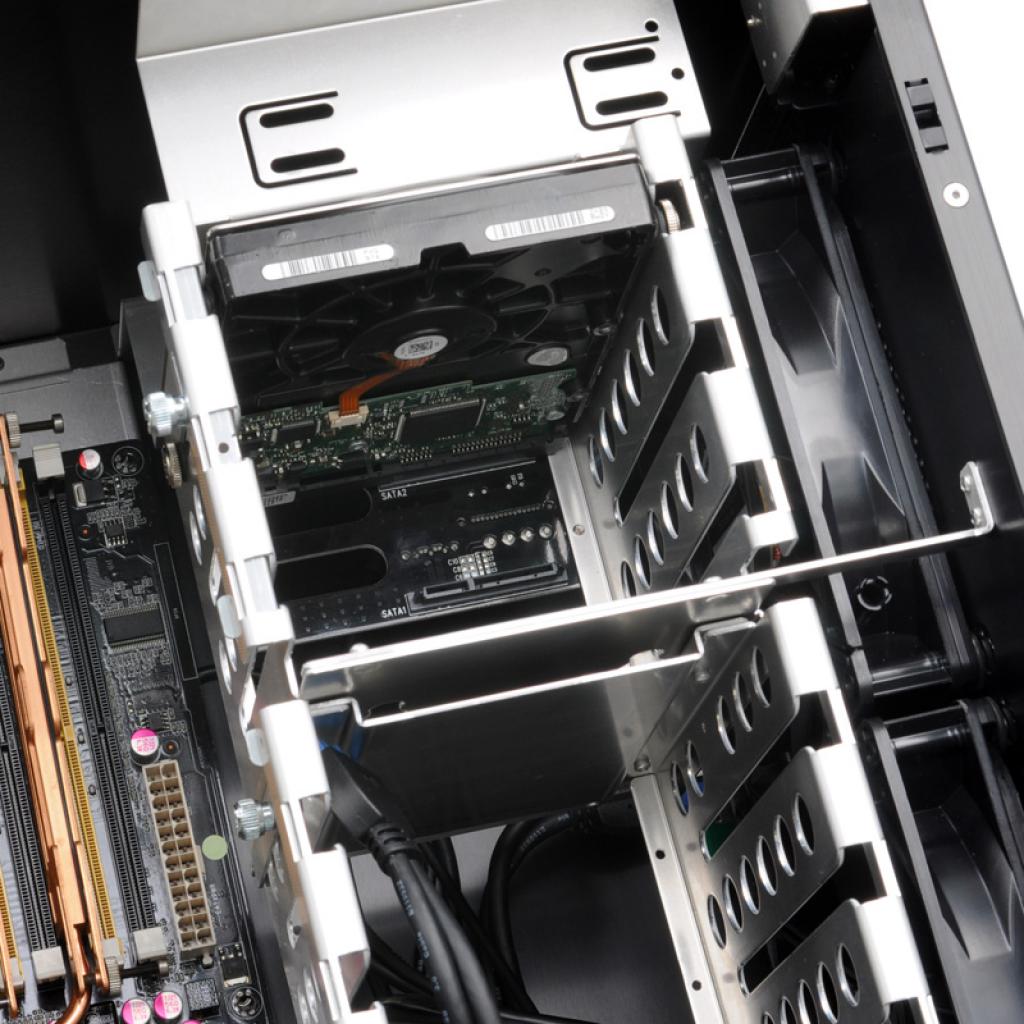 [08/08/2012] Lian Li - PC-V650 (15)