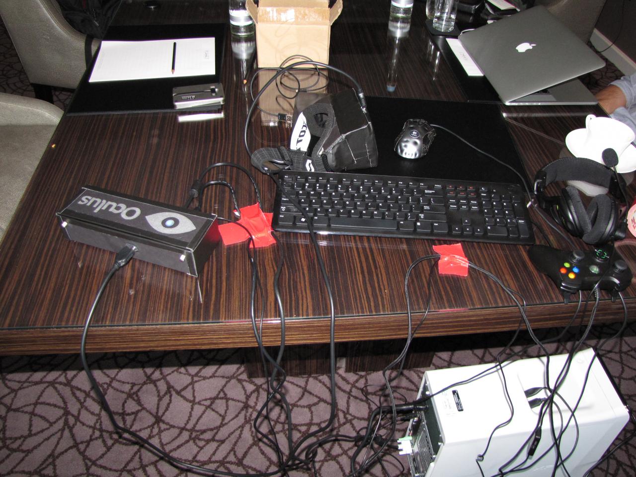 [17/08/2012] Oculus Rift: Früher Prototyp begeistert Hands-on-Tester (4)
