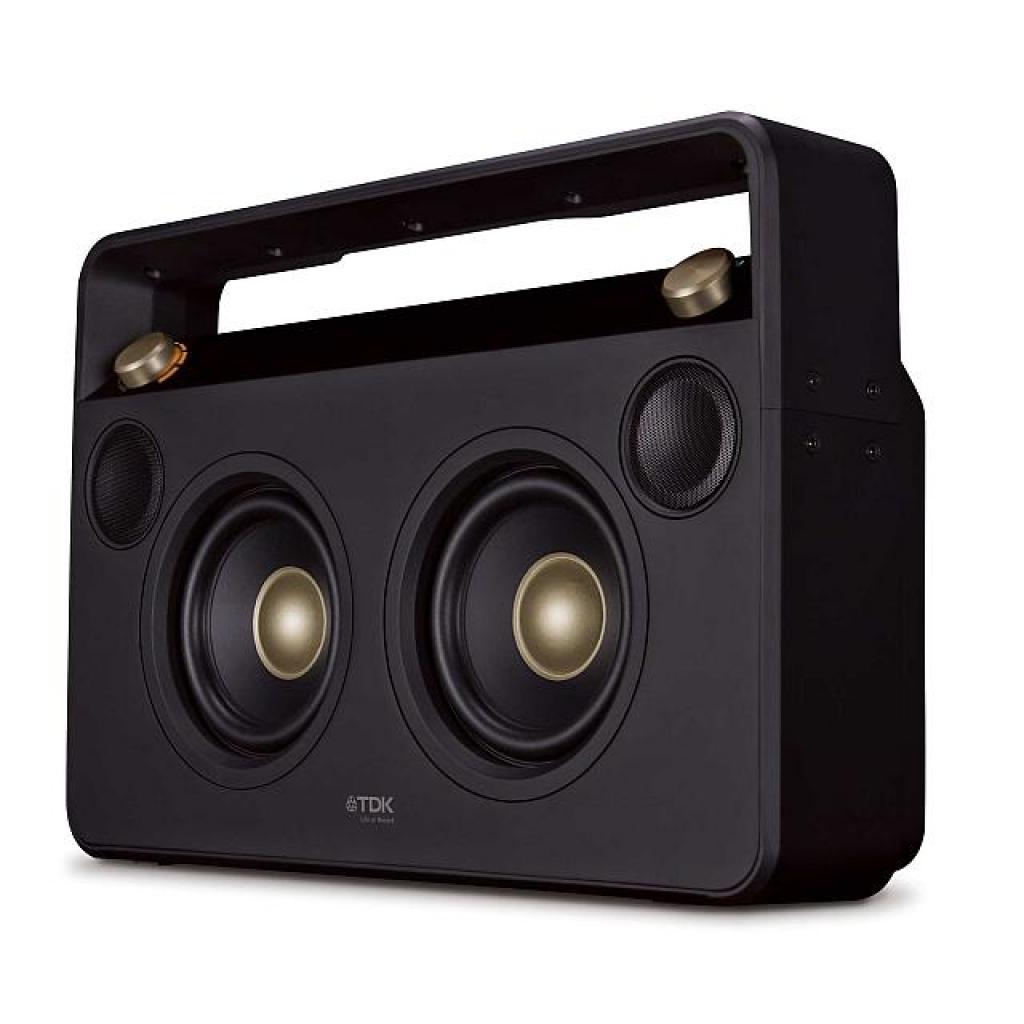 [31/08/2012] TDK präsentiert neue High-Fidelity-Lautsprecher ohne Kabel und neue Kopfhörer (6)