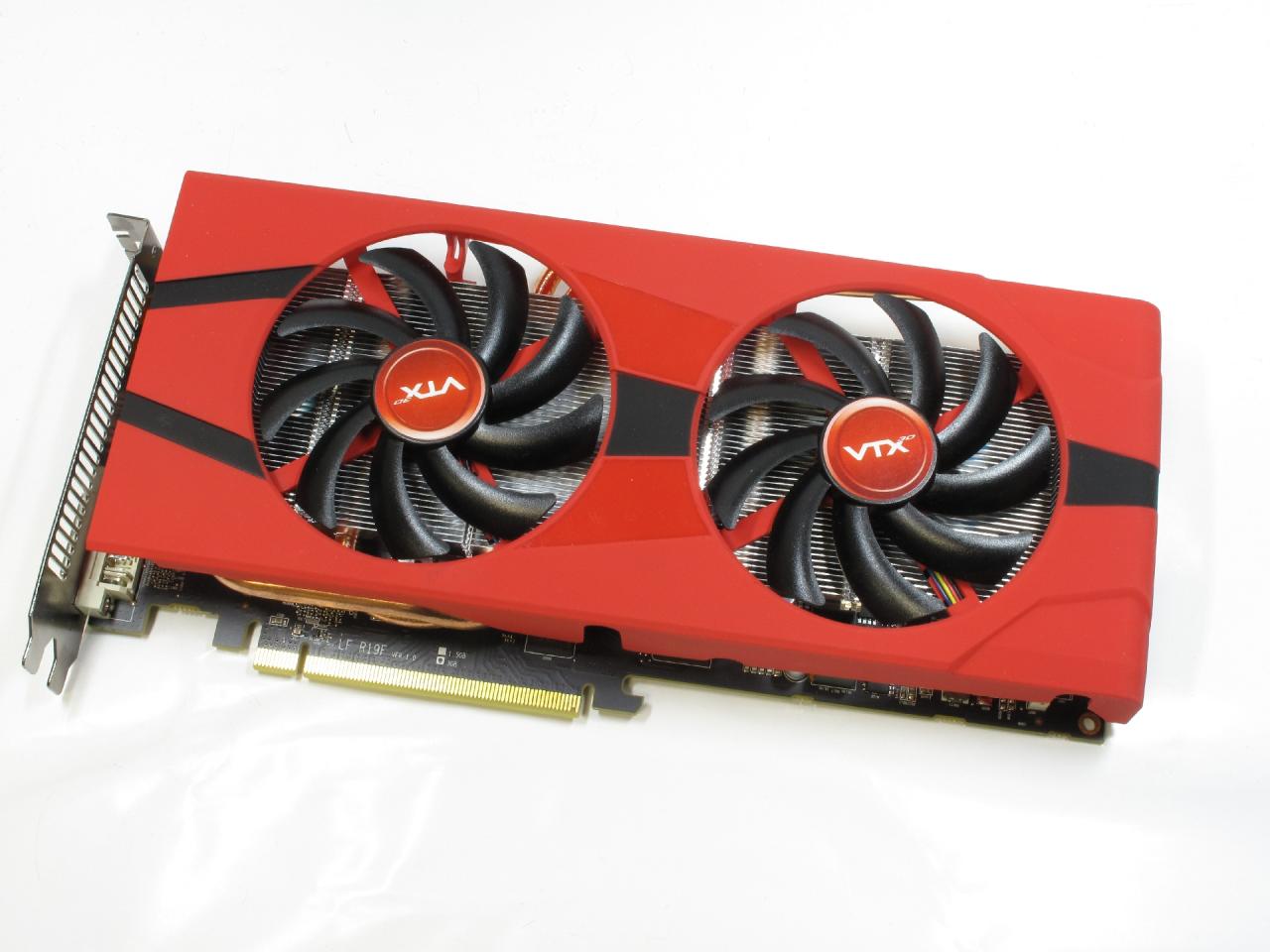 [02/08/2012] VTX3D Radeon HD 7950 -Edition (3)