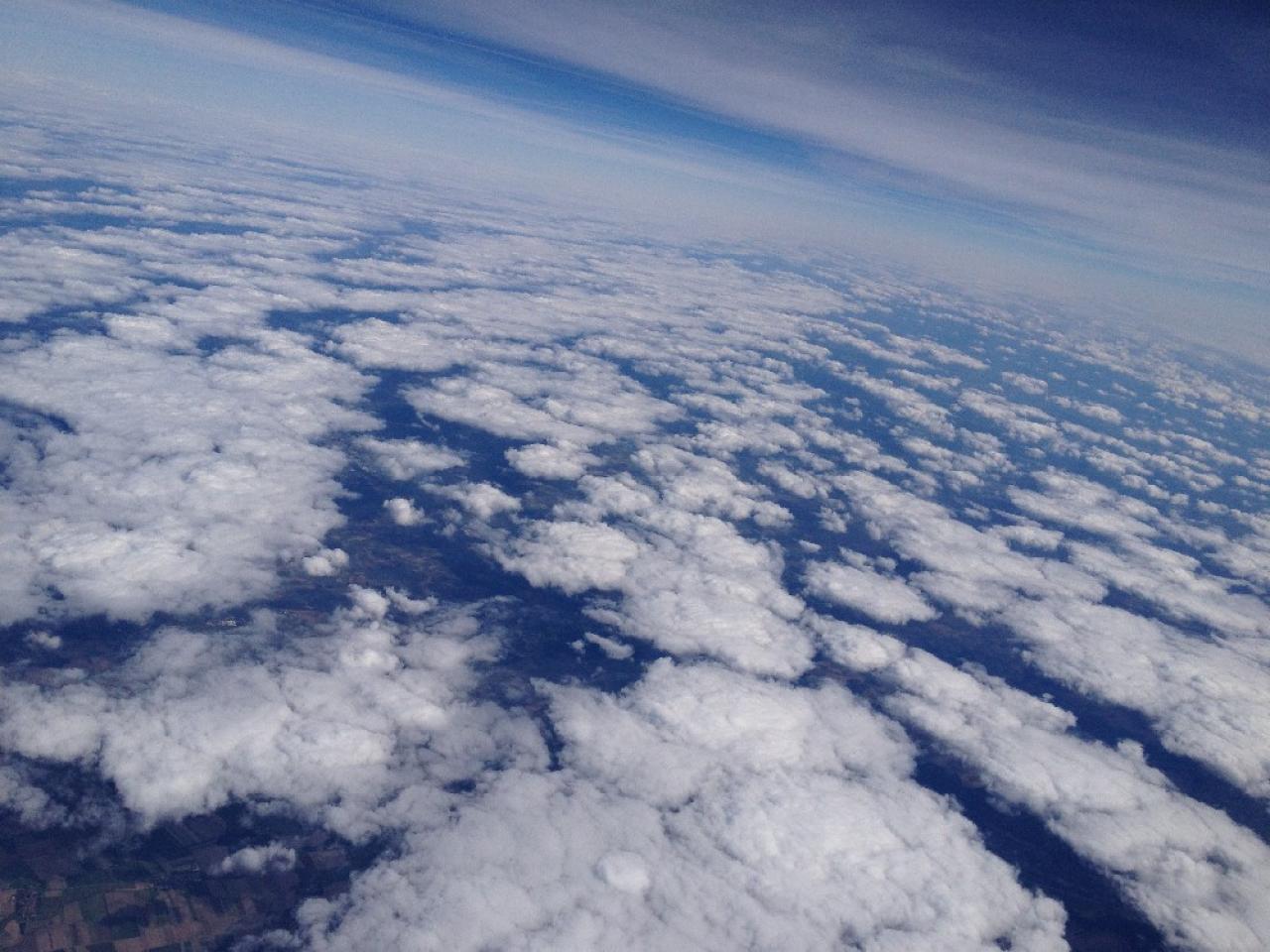[10/09/2012] 30 Minuten nach dem Start - iPhone-4S-Aufnahme beim Flug in die Stratosphäre (55)