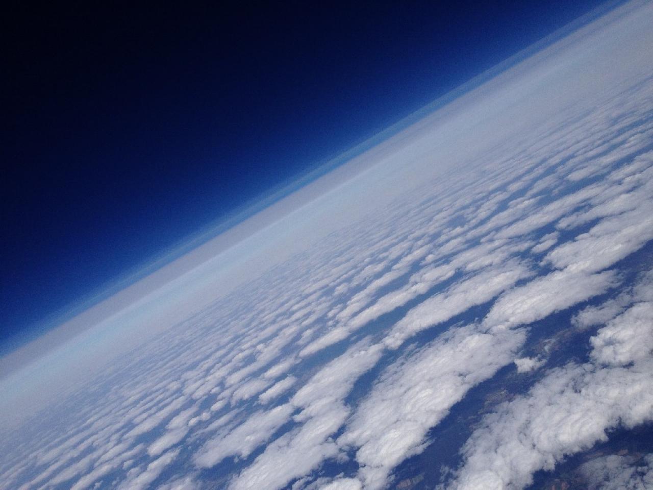 [10/09/2012] 37,5 Minuten nach dem Start - iPhone-4S-Aufnahme beim Flug in die Stratosphäre (69)
