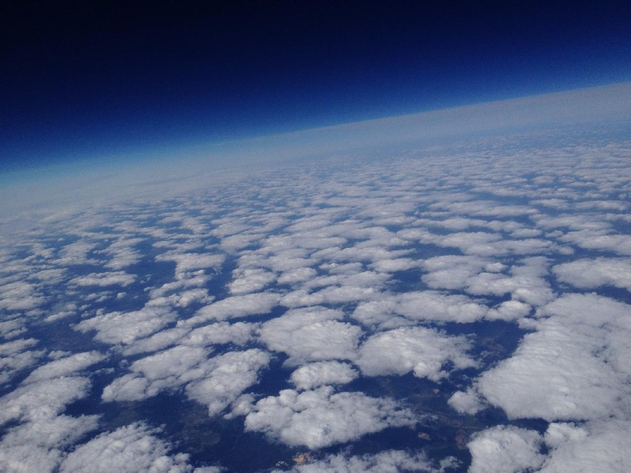 [10/09/2012] 42 Minuten nach dem Start - iPhone-4S-Aufnahme beim Flug in die Stratosphäre (78)