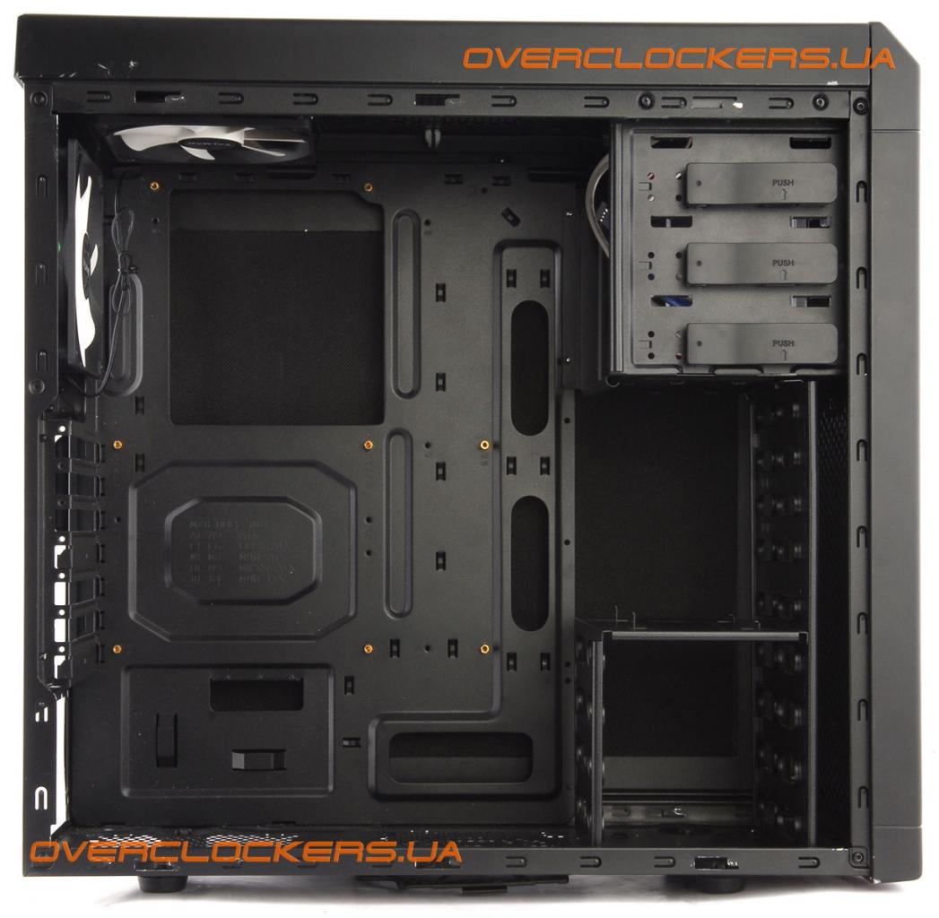 [10/09/2012] Zalman stellt Z5- und Z5-Plus-Midi-Tower vor (7)