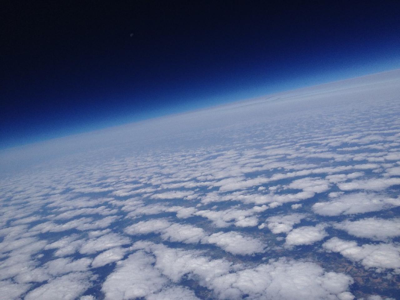 [10/09/2012] 55 Minuten nach dem Start - iPhone-4S-Aufnahme beim Flug in die Stratosphäre (104)