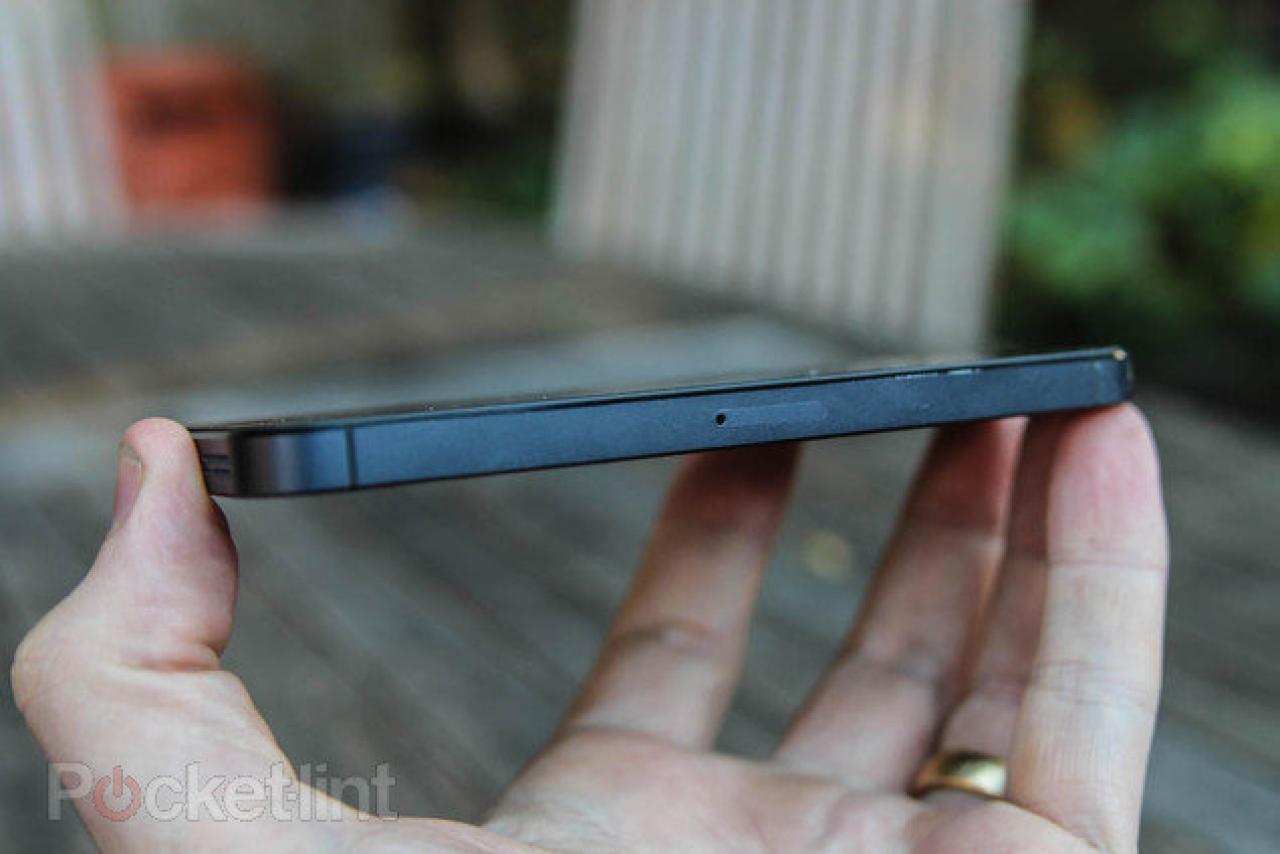 [22/09/2012] iPhone 5: Kunden klagen über massives Verarbeitungsproblem (1)