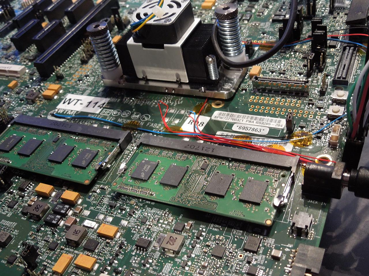 [11/09/2012] Intel IDF 2012 Haswell Prototype System 0004
