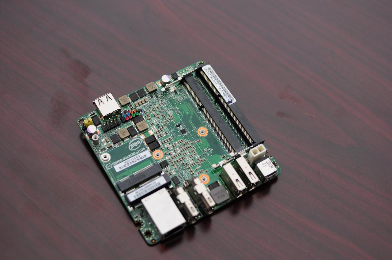 [13/09/2012] Intel IDF 2012 NUC Next Unit of Computing Mini Board und Barebone 0002