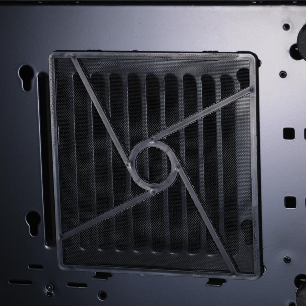 [12/09/2012] Lian Li PC-A75X (16)