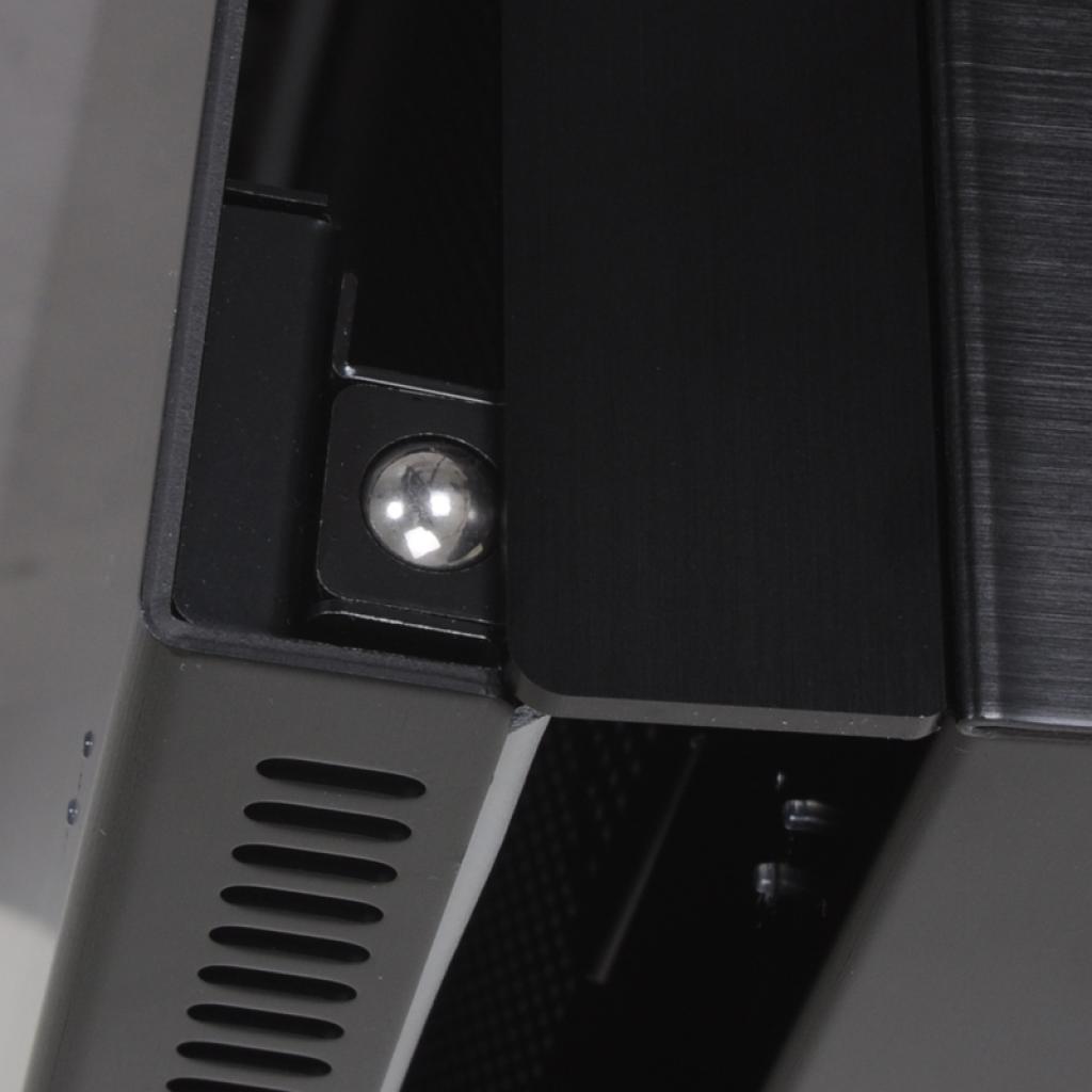 [12/09/2012] Lian Li PC-A76X (11)