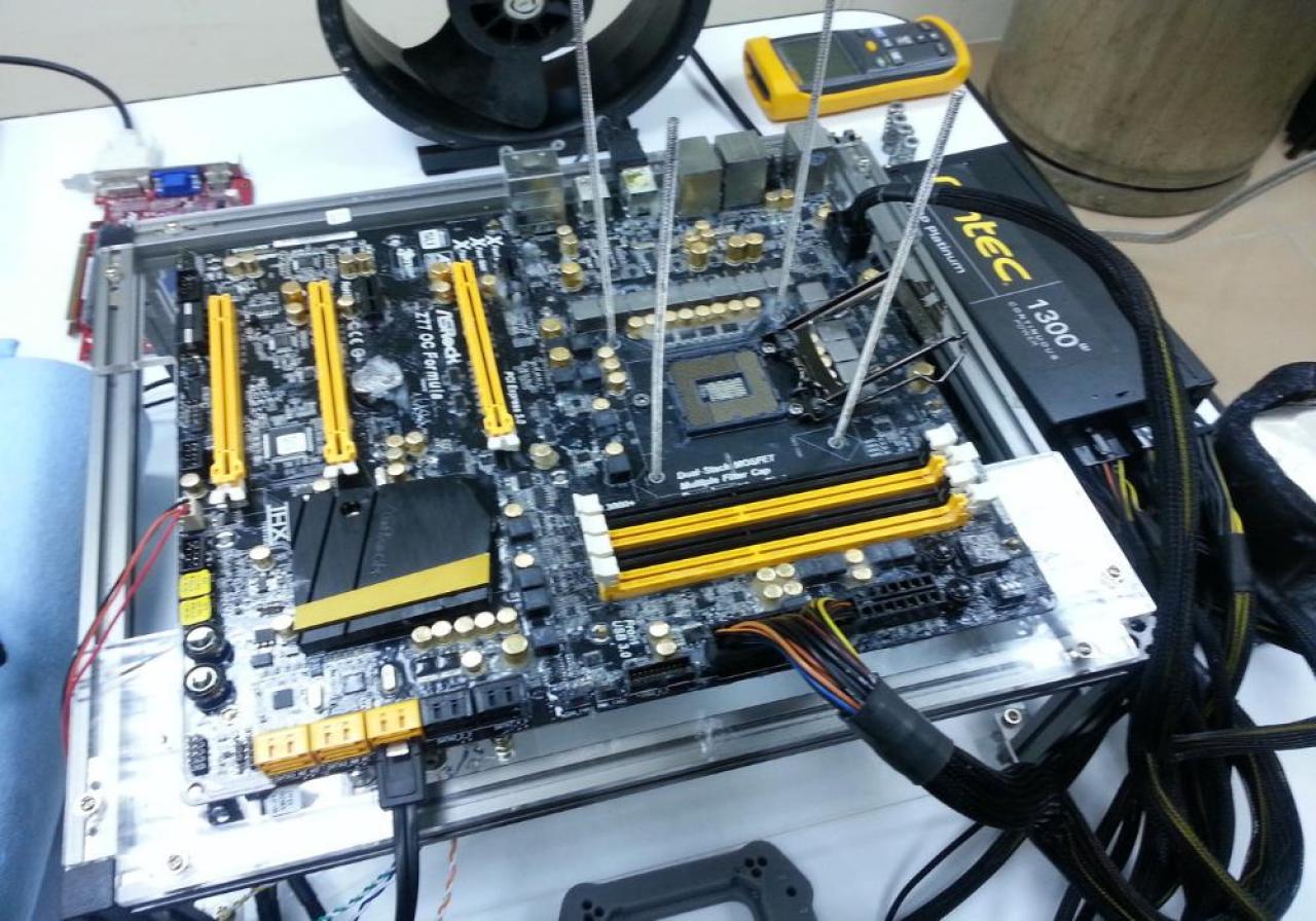 [14/09/2012] Neuer Weltrekord mit Core i7-3770K: Erstmals über 7,1 GHz validiert
