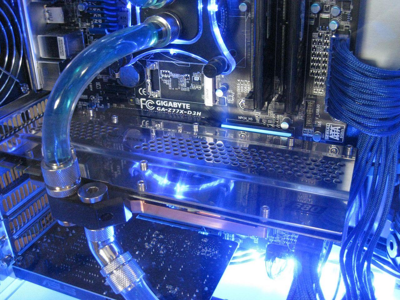 [21/09/2012] Update vom 23.09.: XXL-Gehäuse, PC in Schatztruhe und irre Casecons (28)