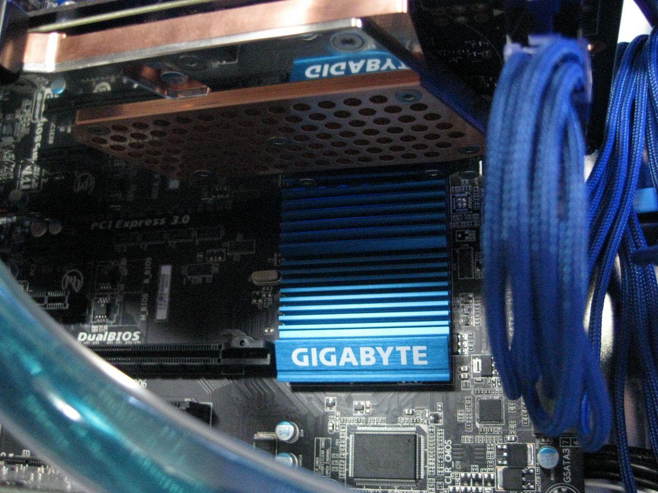[21/09/2012] Update vom 23.09.: XXL-Gehäuse, PC in Schatztruhe und irre Casecons (30)