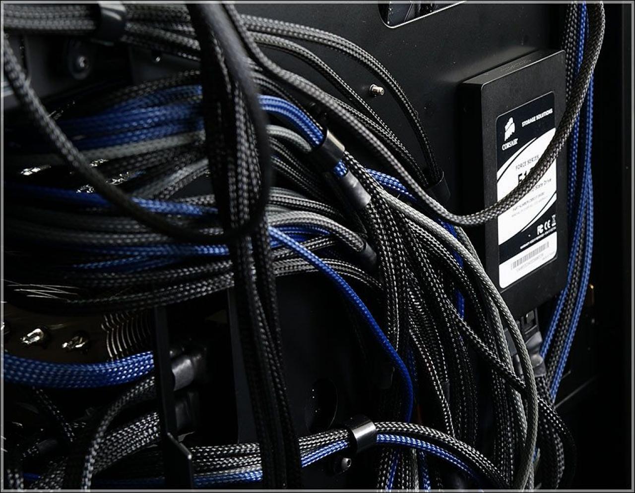 [21/09/2012] Update vom 23.09.: XXL-Gehäuse, PC in Schatztruhe und irre Casecons (37)