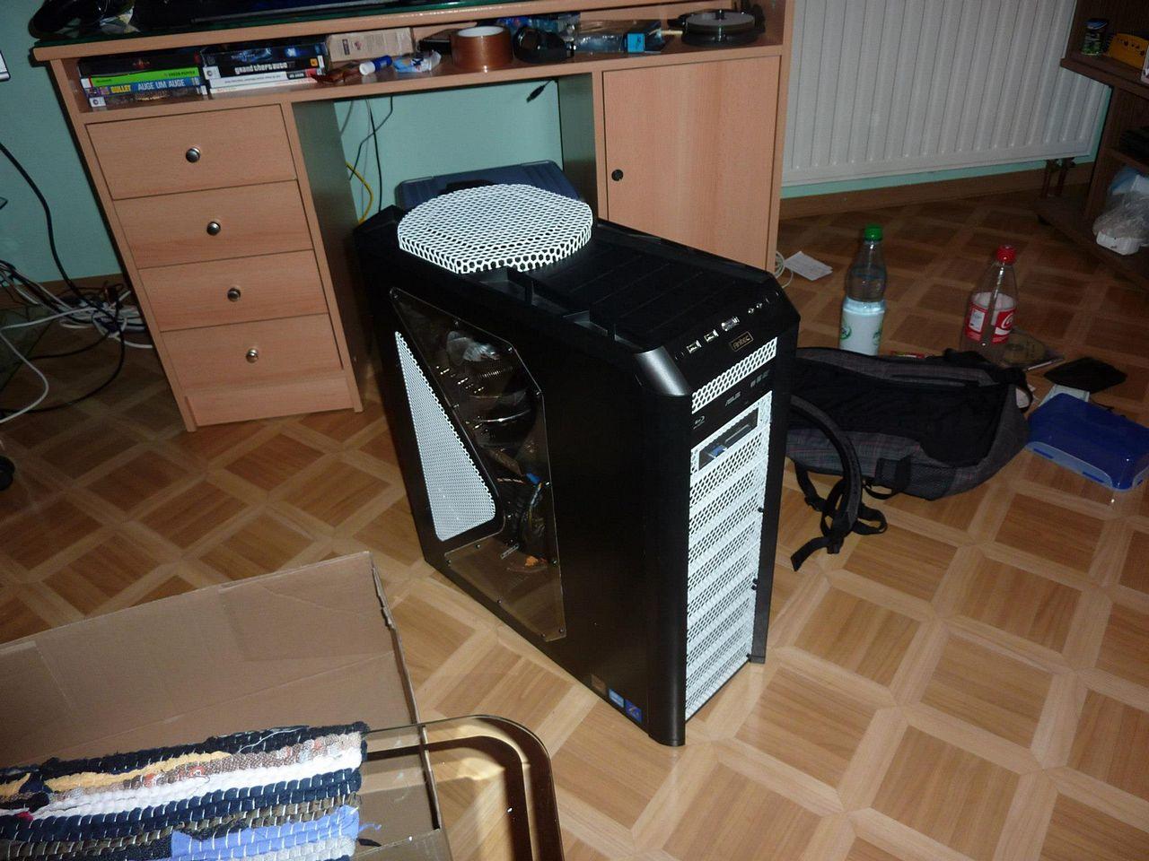 [21/09/2012] Update vom 23.09.: XXL-Gehäuse, PC in Schatztruhe und irre Casecons (57)