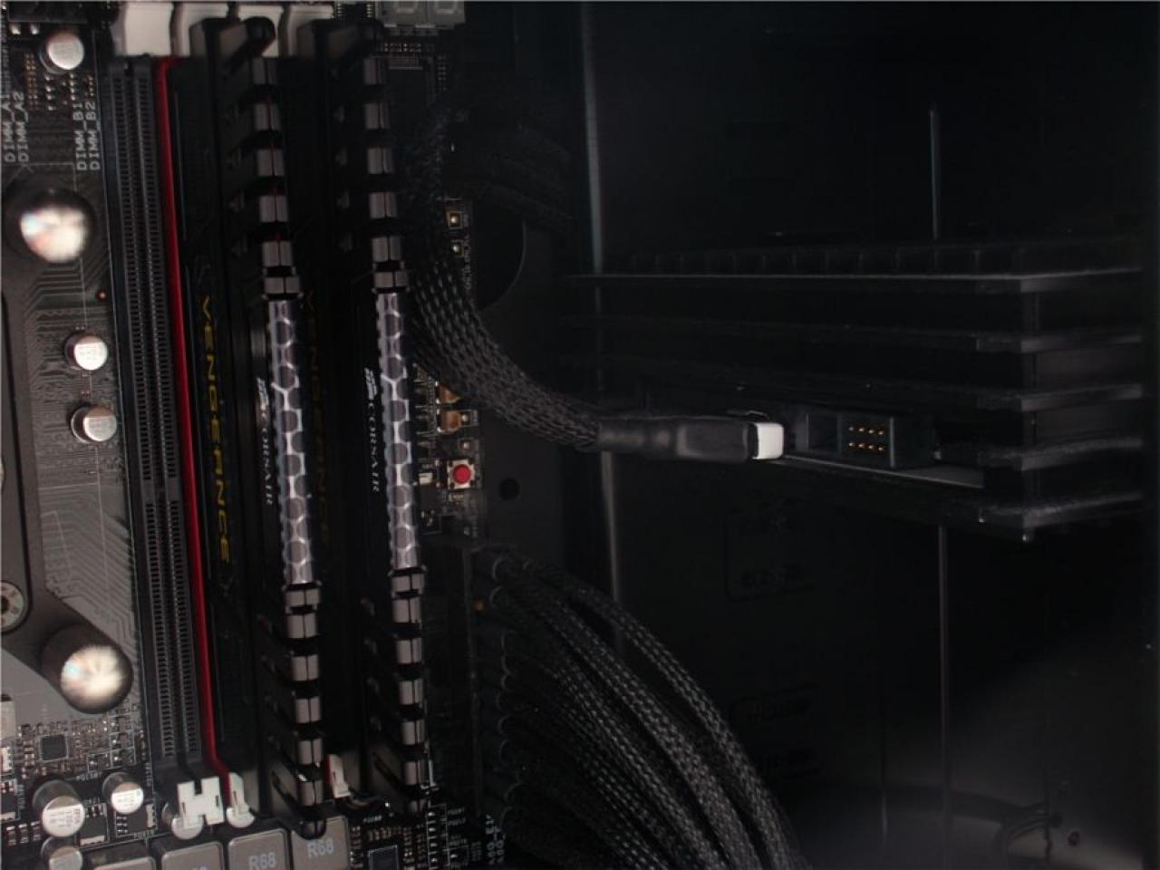 [19/09/2012] Update vom 19.09. mit neuen Edel-Casemods, hochwertigem Zubehör und mehr (17)