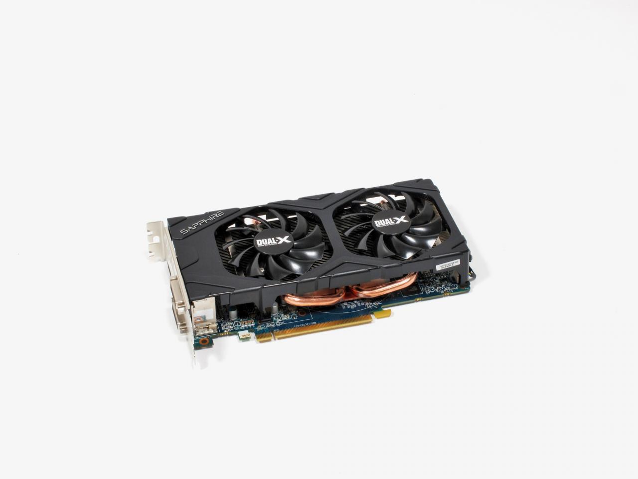 [28/09/2012] Sapphire Radeon HD 7850 OC Dual X (1GB): Etwas lauter und langsamer als ihre Schwester mit 2 GiByte, aber dafür günstiger - Test in der Jubiläums-PCGH 11/2012.