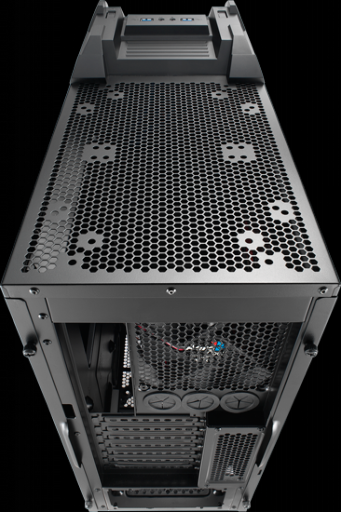 [03/09/2012] Aerocool stellt Mechatron-Black-Edition-Midi-Tower vor (2)