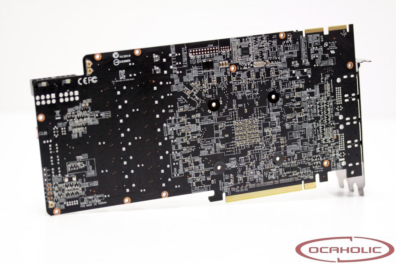 [13/09/2012] Asus zeigt die ROG Matrix HD 7970 Platinum - mit Unboxing-Bildern (11)