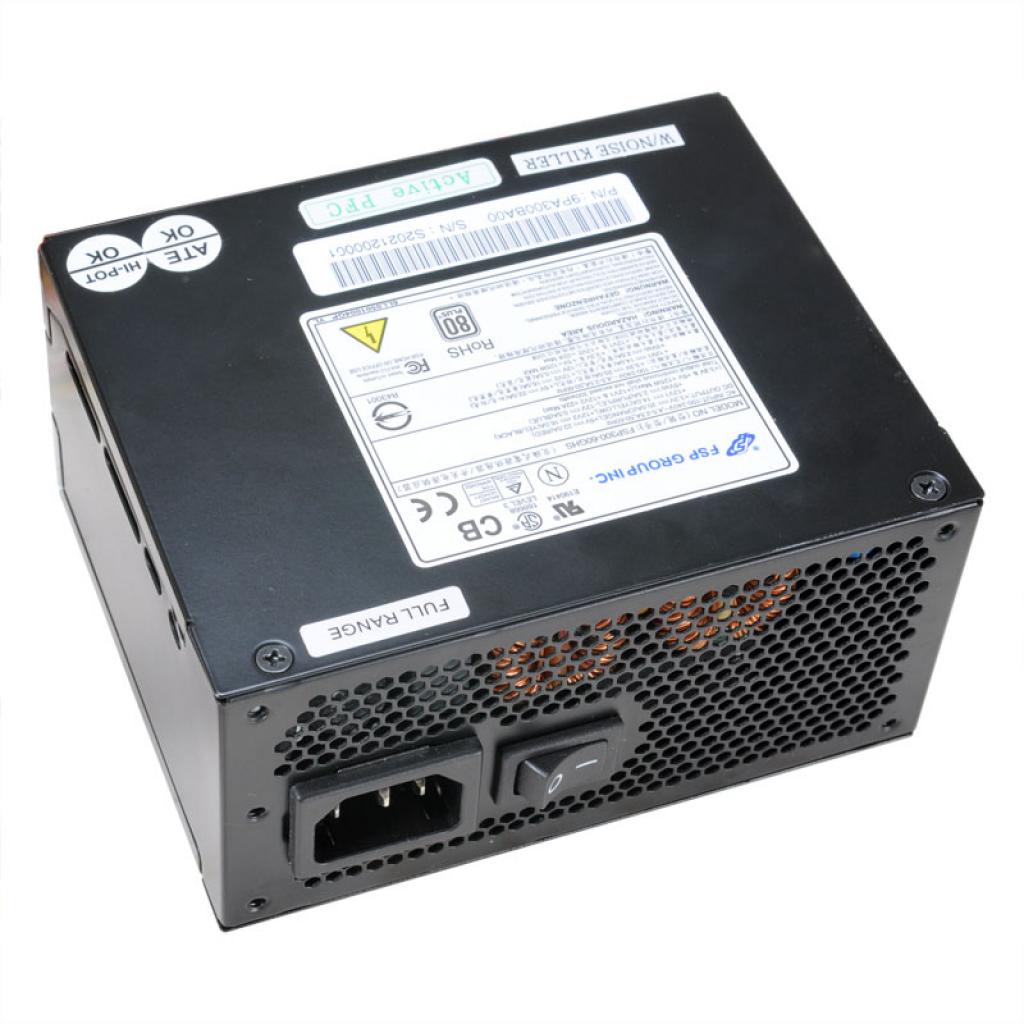 [18/09/2012] Lian Li präsentiert PC-CK101-Tower - Hardware in der Dampflock (13)