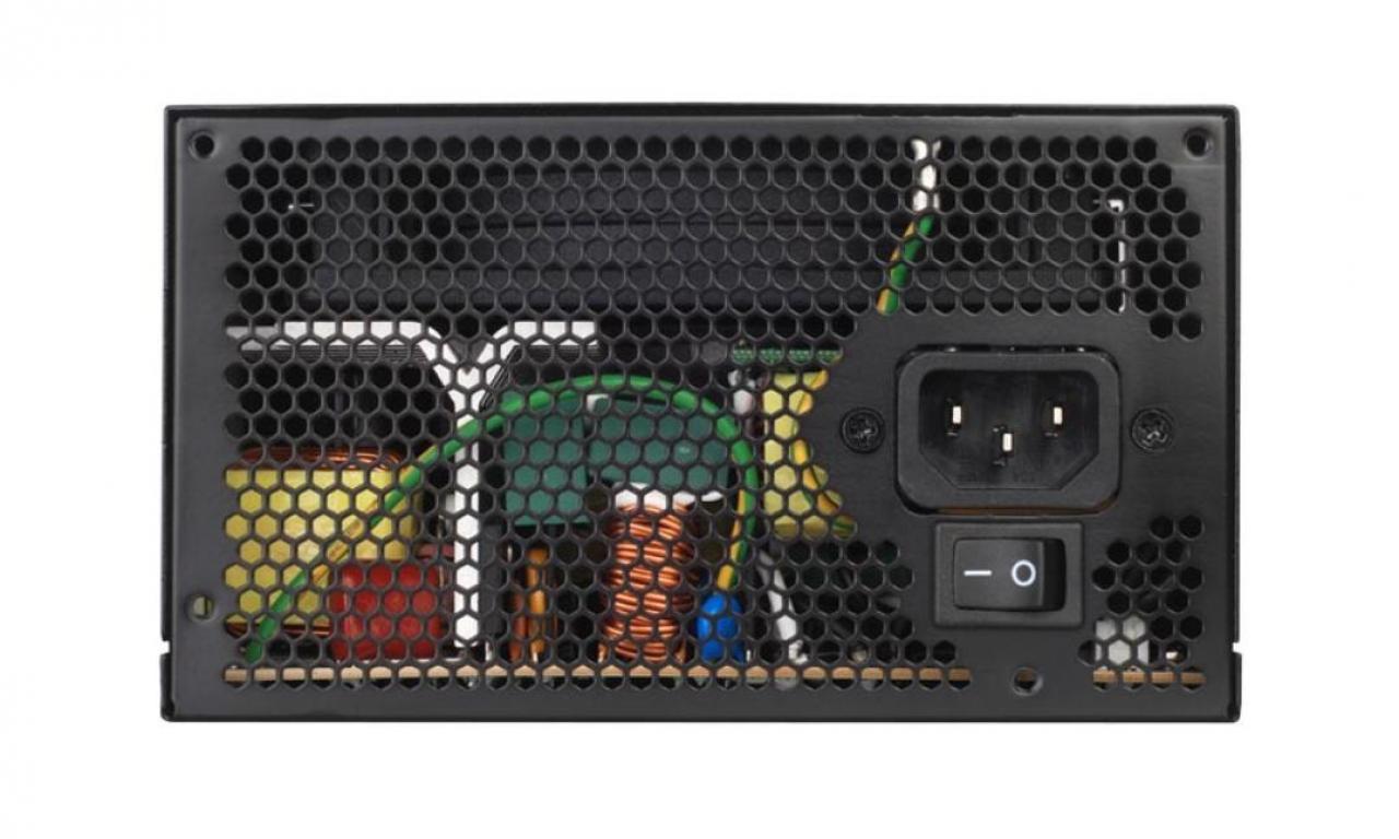 [13/09/2012] Silverstone Strider-Serie wird um ST55F-G und ST65F-G erweitert (5)
