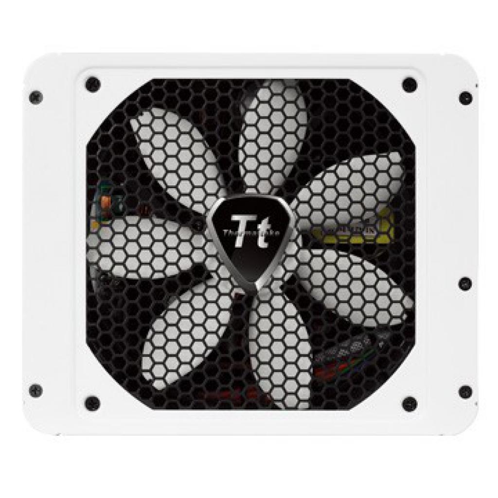 [26/09/2012] Thermaltake stellt neue Platin-Netzteile mit 600 und 700 Watt vor (4)