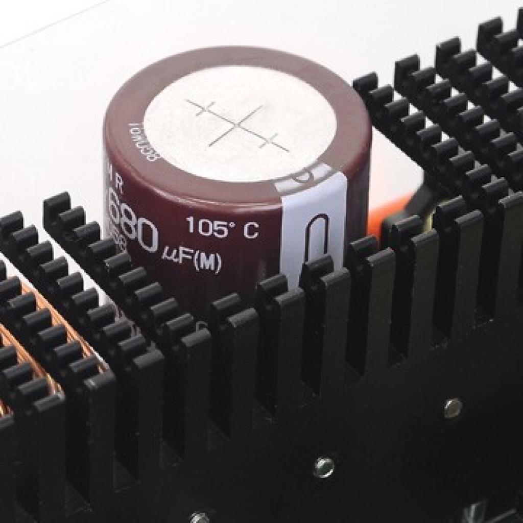 [26/09/2012] Thermaltake stellt neue Platin-Netzteile mit 600 und 700 Watt vor (7)