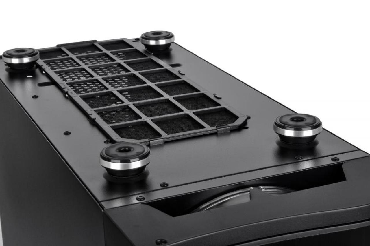 [20/09/2012] Thermaltake Soprano (7)