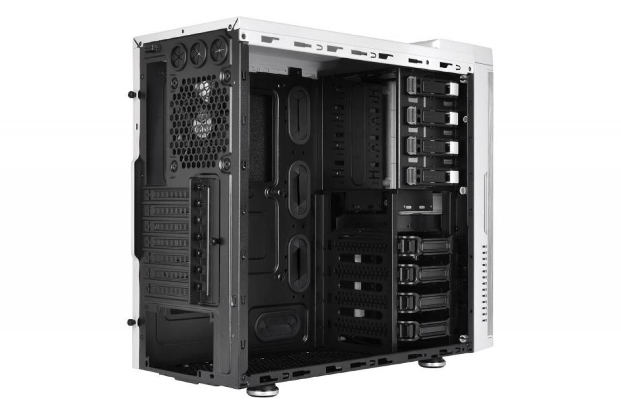 [19/09/2012] Thermaltake stellt neuen Midi-Tower in der Snow-Edition vor (8)