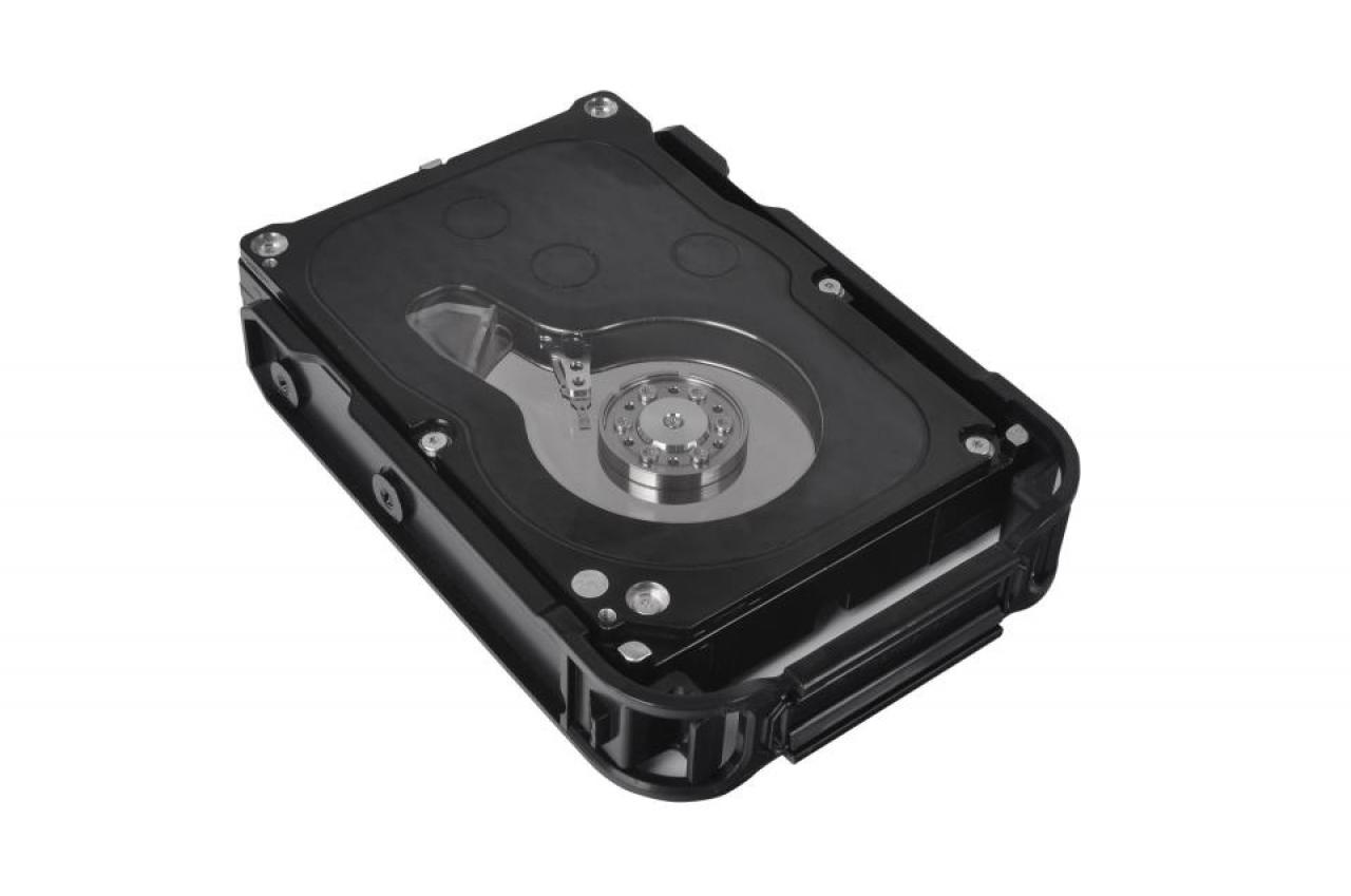 [19/09/2012] Thermaltake stellt neuen Midi-Tower in der Snow-Edition vor (16)