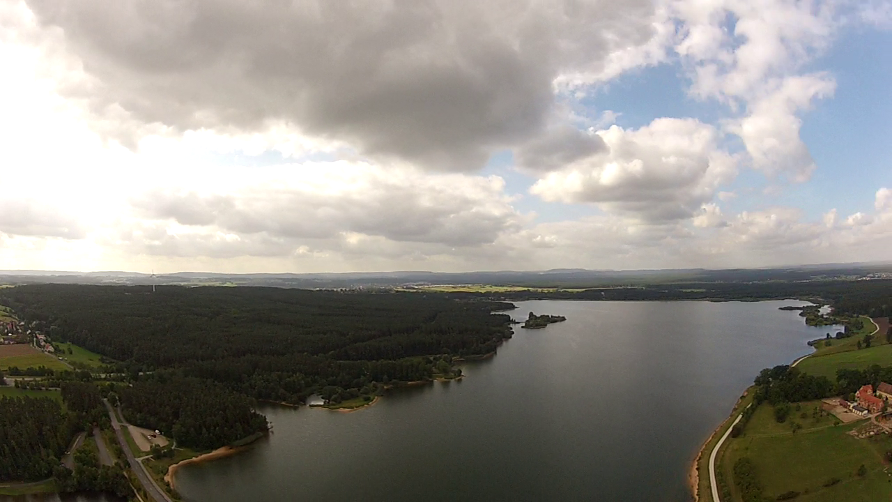 [07/09/2012] Wetterballon mit HD HERO 2 filmt aus dieser Perspektive