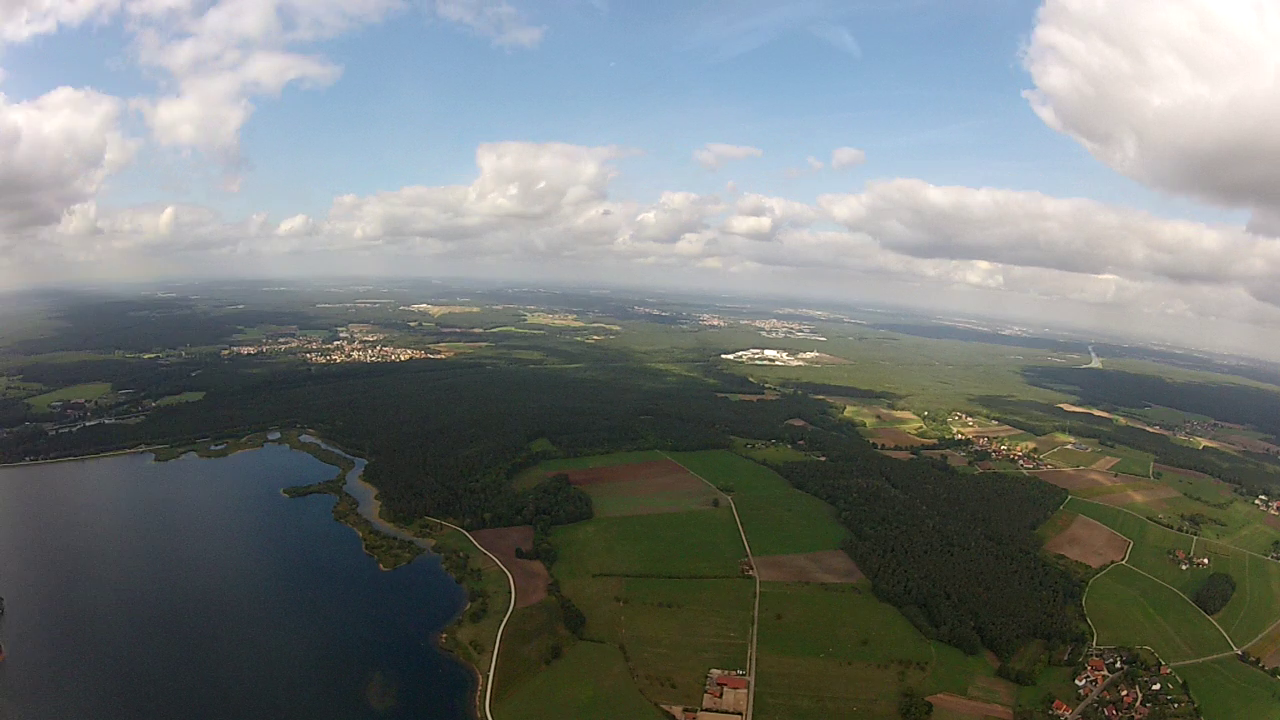 [07/09/2012] Wetterballon mit HD HERO 2 filmt aus dieser Perspektive
