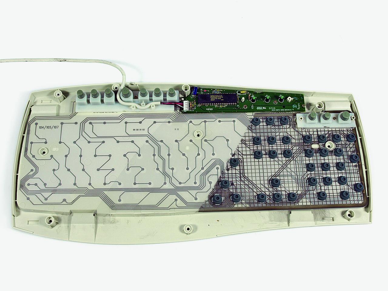 [18/10/2012] Tastatur mit Gummidom-Technik
