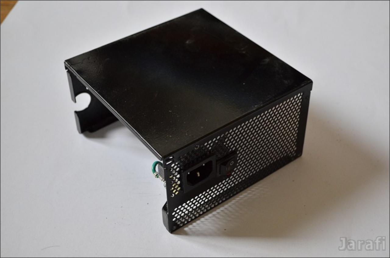 [10/10/2012] Ein Audio-Verstärker wandert ins PC-Netzteil-Gehäuse: Bastel-Projekt im PCGHX-Forum (2)