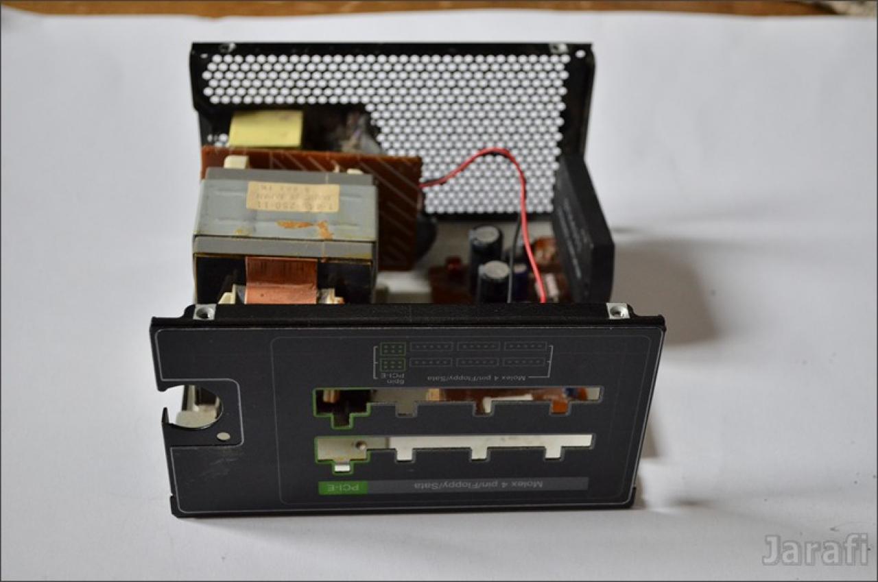 [10/10/2012] Ein Audio-Verstärker wandert ins PC-Netzteil-Gehäuse: Bastel-Projekt im PCGHX-Forum (6)